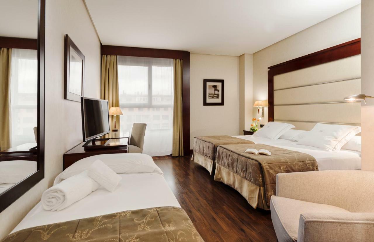 Hotel Valencia Center Bagian luar foto
