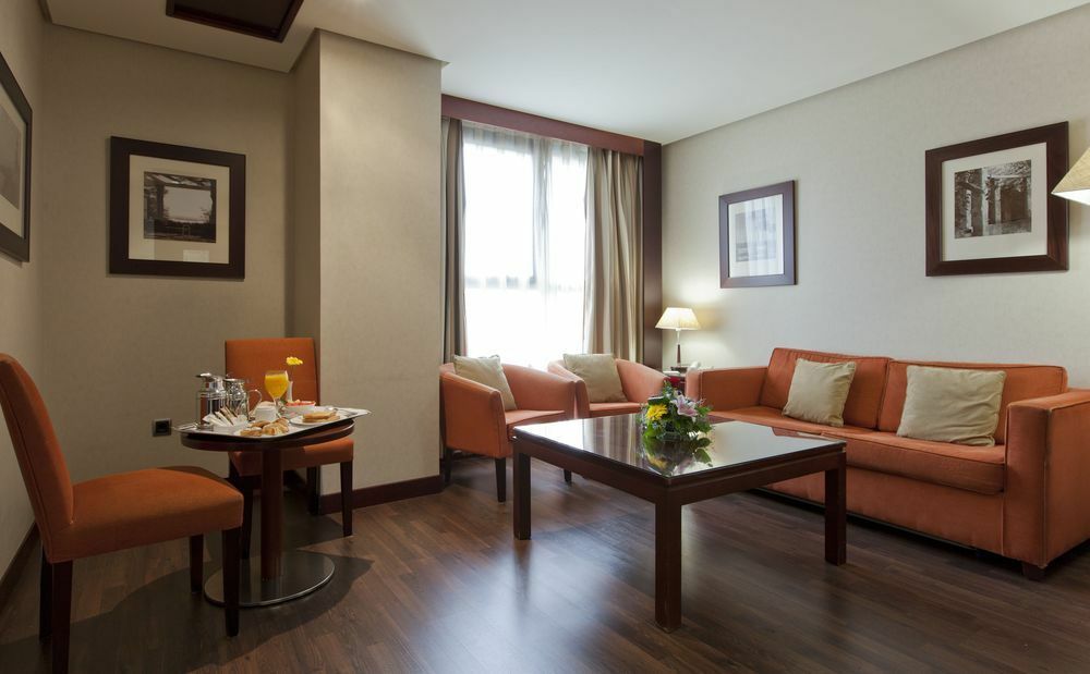 Hotel Valencia Center Bagian luar foto